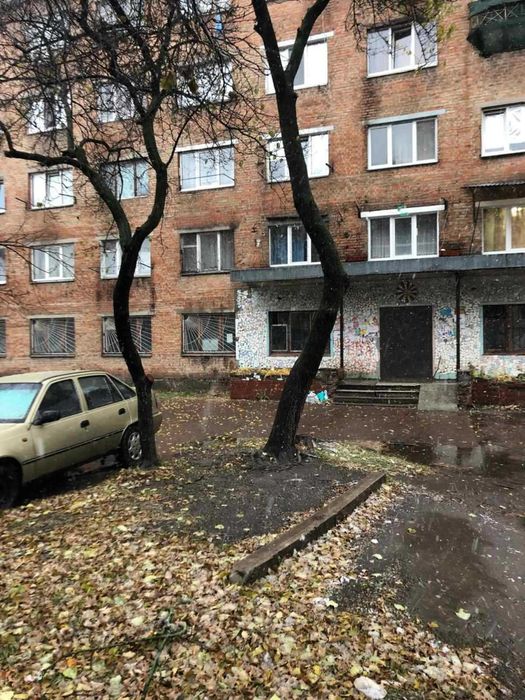Кімната в гуртожитку, 18 кв.м., 3/5/ц (п3)