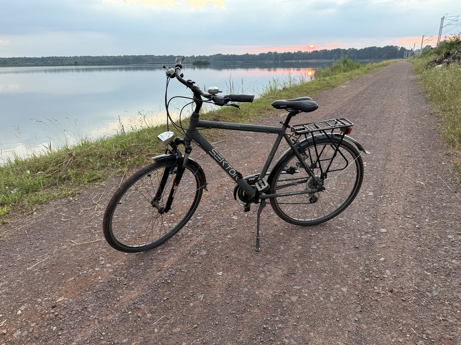 Rower trekkingowy turystyczny SEKTOR