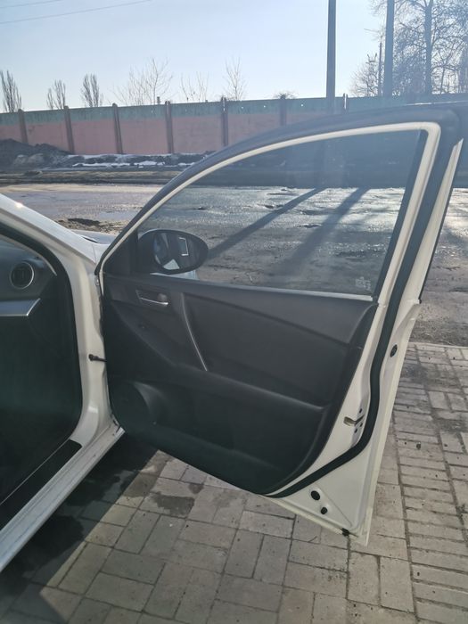 ПРОДАМ Mazda 3! Варта уваги!