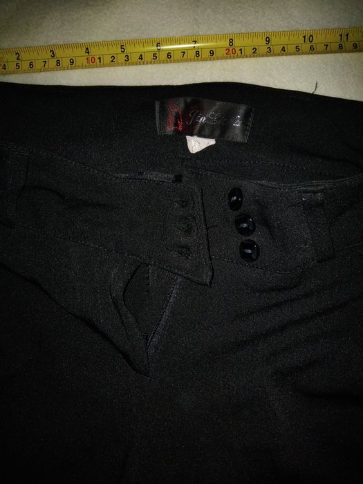 Брюки чёрные для школьницы прямые с карманами