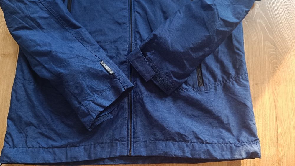 Świetna męska  kurtka Superdry,rozm L