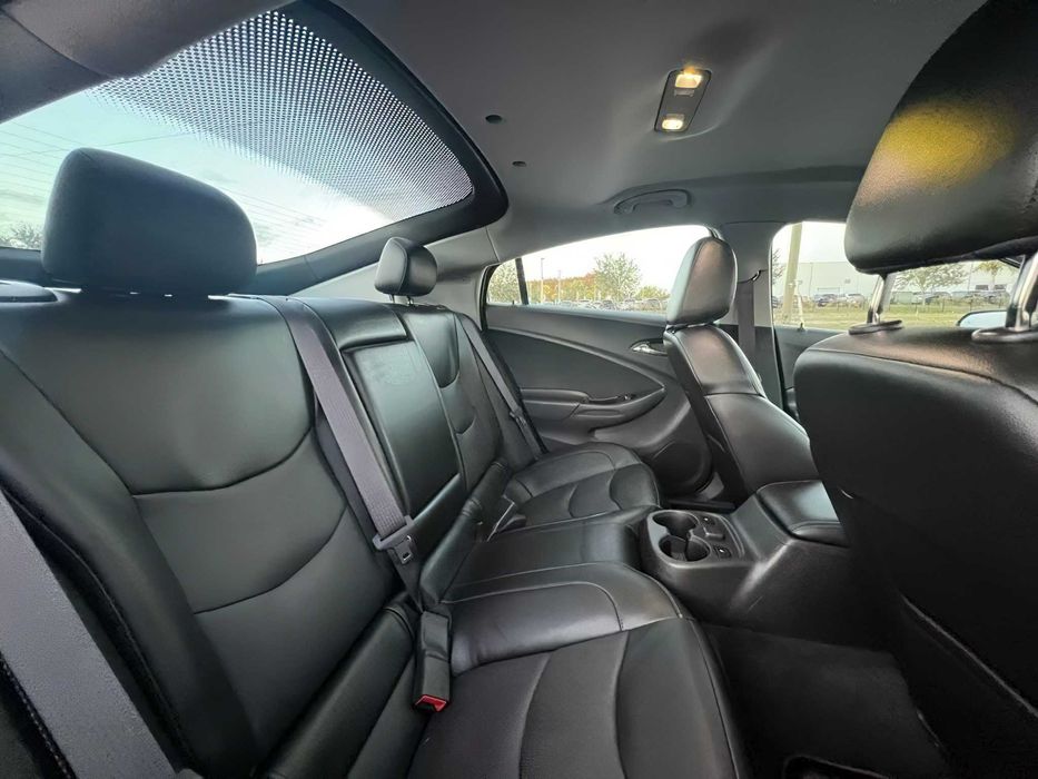 Chevrolet Volt Premier      2017