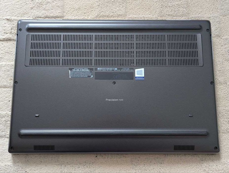 Ноутбук Dell Precision 7540 FHD 256/16GB I5 9400H Nvidia T1000 4GB