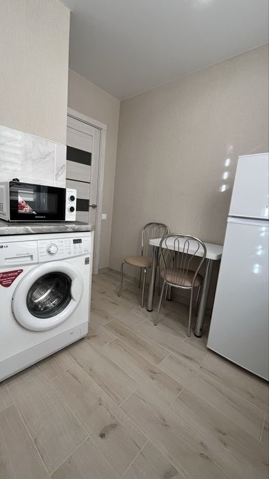 Квартира подобово, нова з кондиціонером