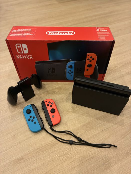 Nintendo Switch V2 — Estado Imaculado, Caixa Original e Extras