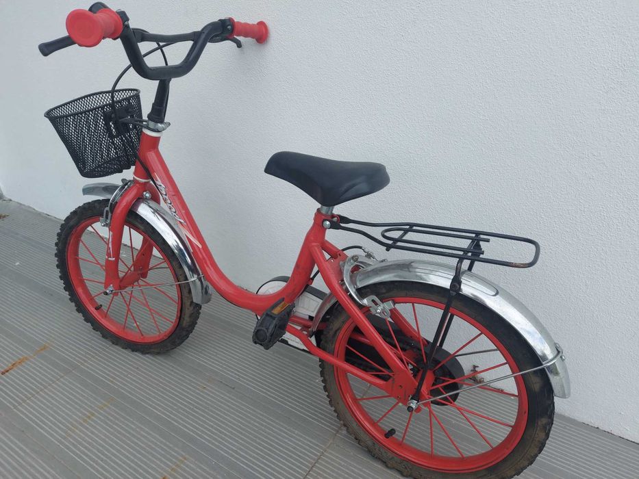 Bicicleta de Criança - Ideal entre 6/8 anos | NOVO PREÇO: 50 EUROS