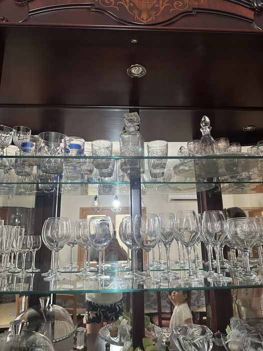 Móvel de sala em cerejeira