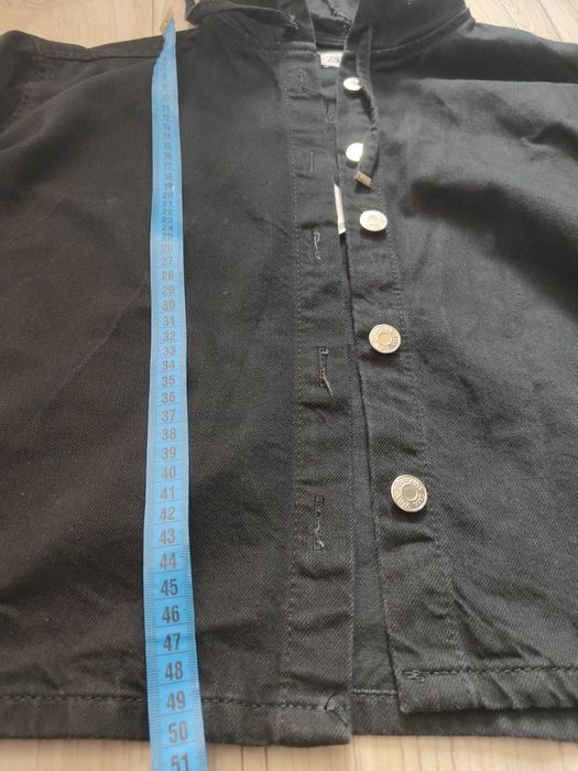 женский джинсовый костюм Zara, p. s/m, кеды черные Zara  р. 38