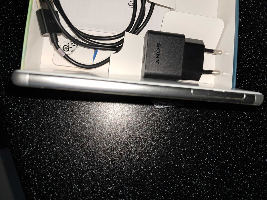 Telefon Sony Xperia XA