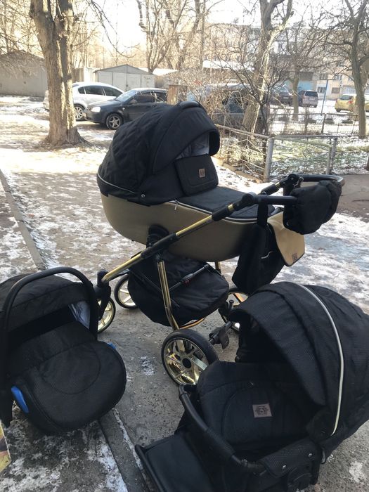 склад Коляски бу в отличном состоянии как новые! Вадатурского  71\1