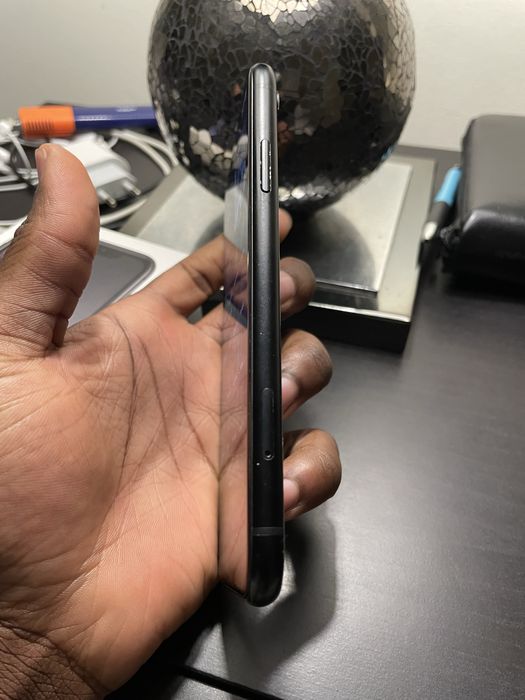 Troco meu iPhone xr por iPhone 11 ou 11 pro