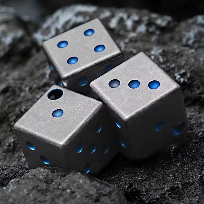 EDC ‼️ Кубики, кості з титану