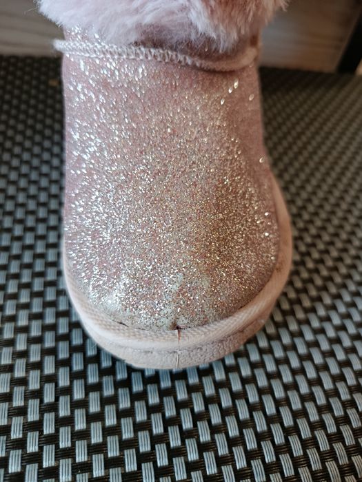 Угги для дівчинки