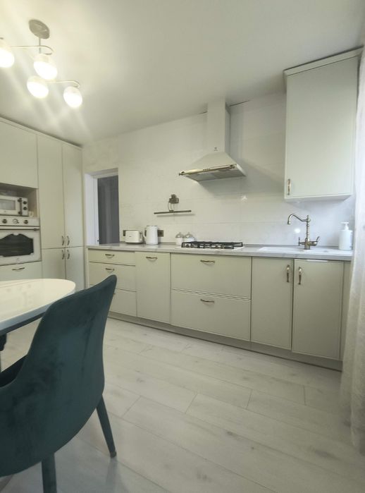 Дім у який хочеться повертатися. Продам будинок майже в центрі міста.