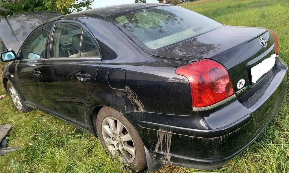 części toyota avensis t25 ,2.2d4d, 2ad, kolor 209