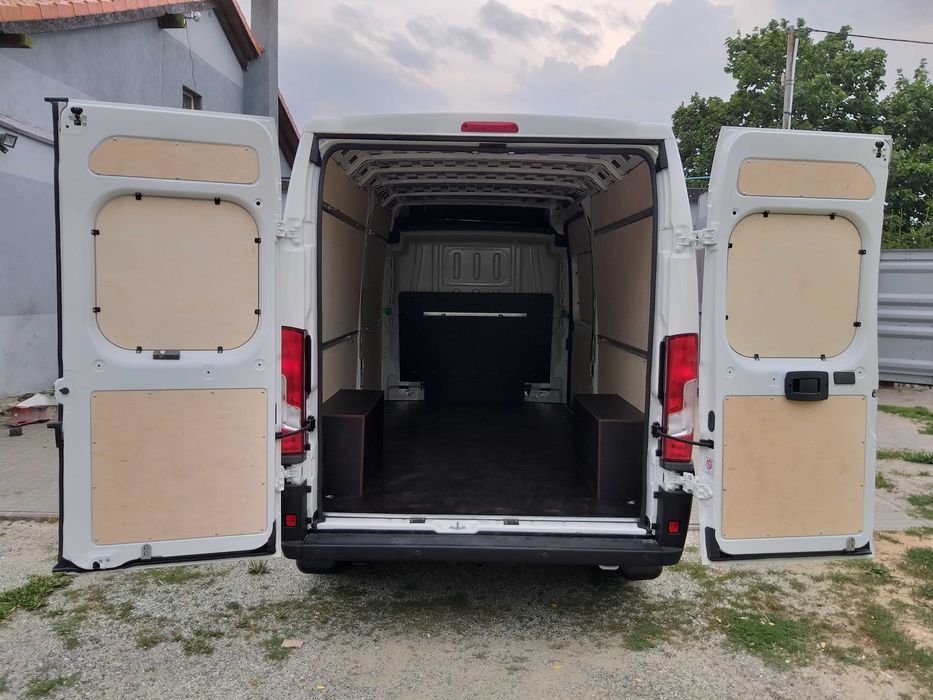 Zabudowa busa Fiat Ducato L3H2 podłoga, boki, nadkola + MONTAŻ