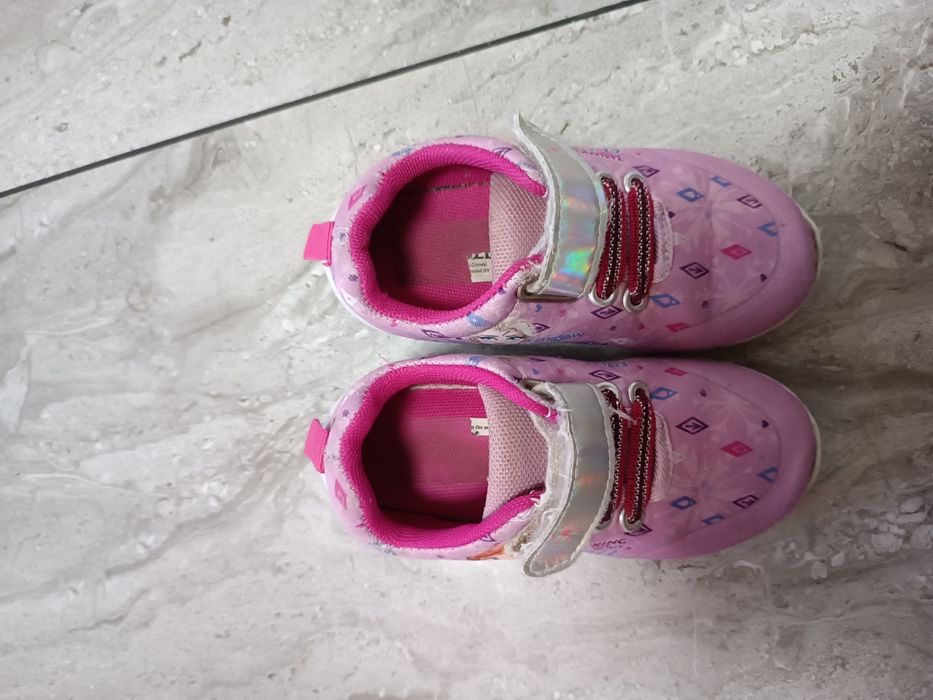 Buty sportowe dziewczęce roz 25