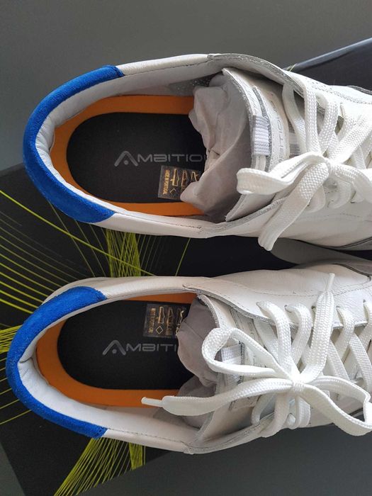 Sapatilhas Ambitious tamanho 42