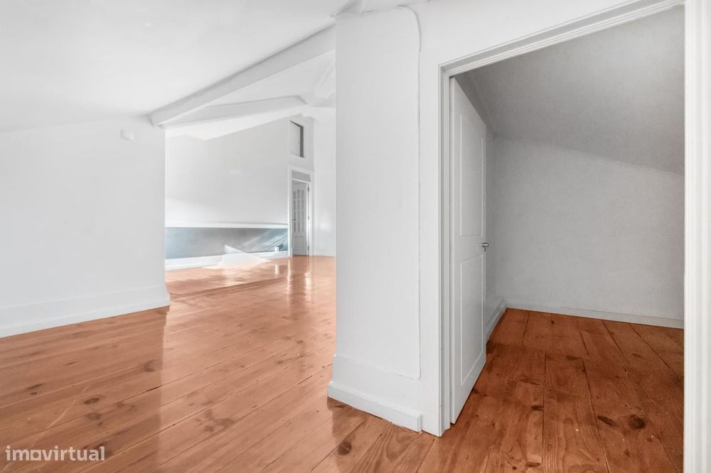 Apartamento T2 + 1 com vista, Estrela, Lisboa