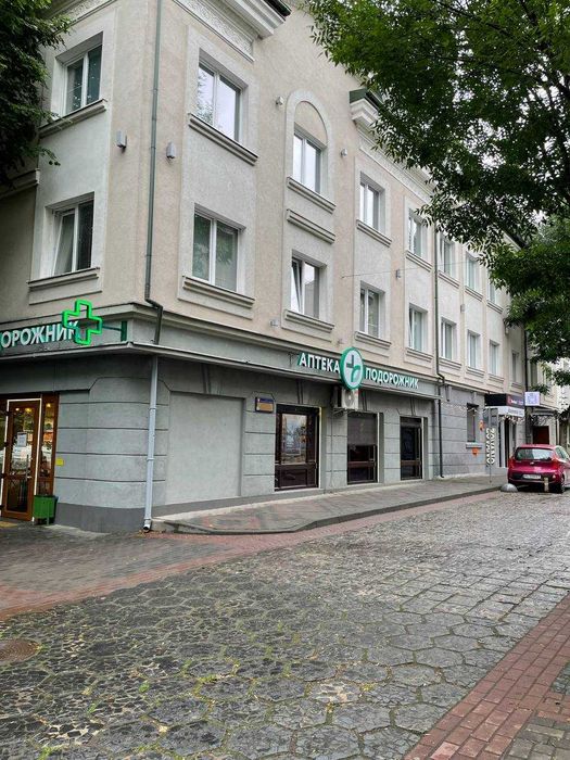 Приміщення відділення банку, площею 246.8 кв.м. м.Луцьк