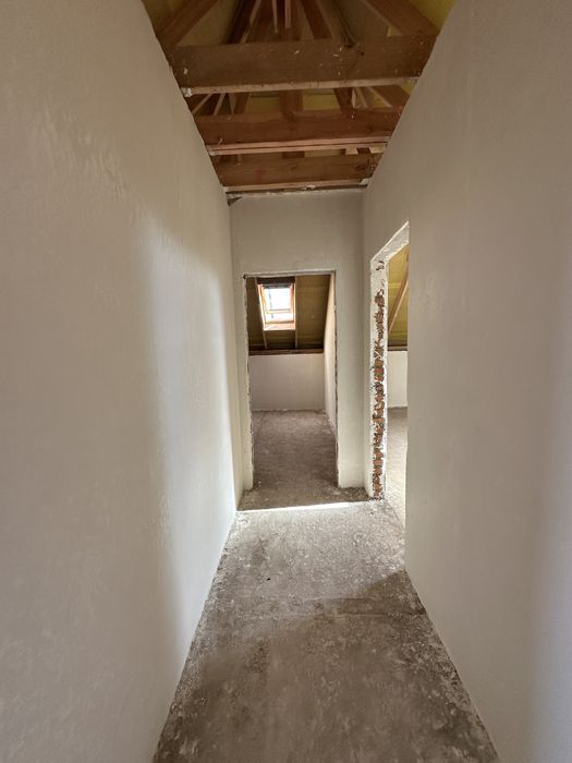 Продаж будинку в Стоянці, 245 м2 з гаражем та соснами на ділянці