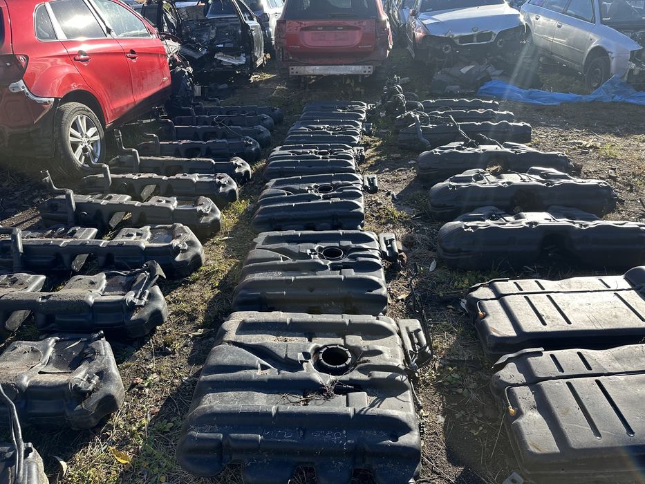 Бак бензобак Mercedes w123 124 126 163 202 203 211 220 638 901 LT