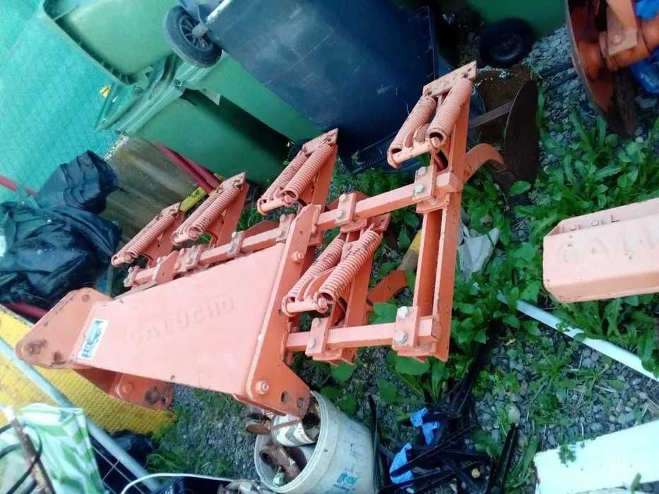 Alugo trator Massey Ferguson