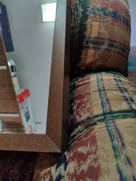 Espelho modelo IKEA em muito bom estado de conservação