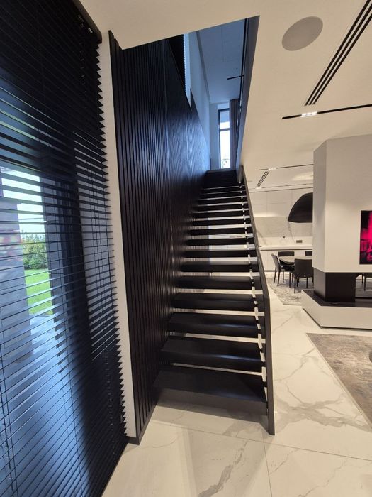 Продам VIP дом в городе! Умный дом! Бассейн! Гараж! Бомбоубежище!