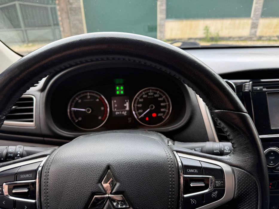 Vendo impecavel sempre de garagem