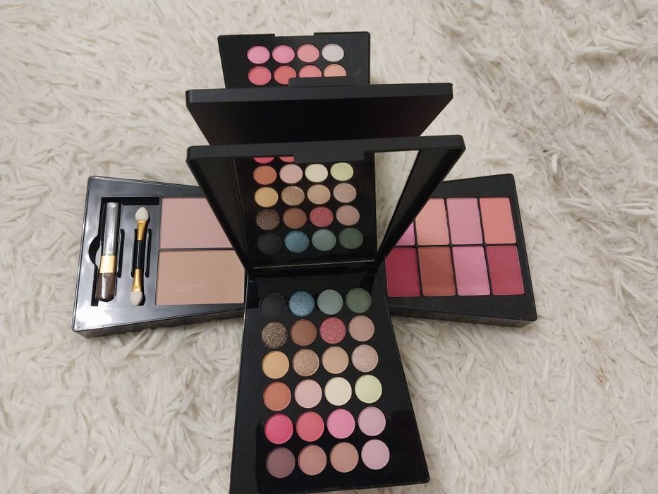 Продам набор декоративной косметики