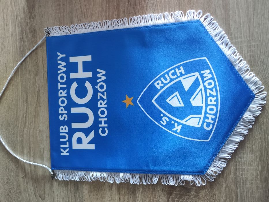 Meczowy proporczyk Ruchu Chorzów