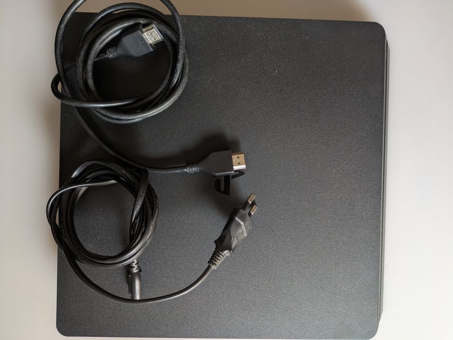 PS4 + Comando + Fones JBL Wireless