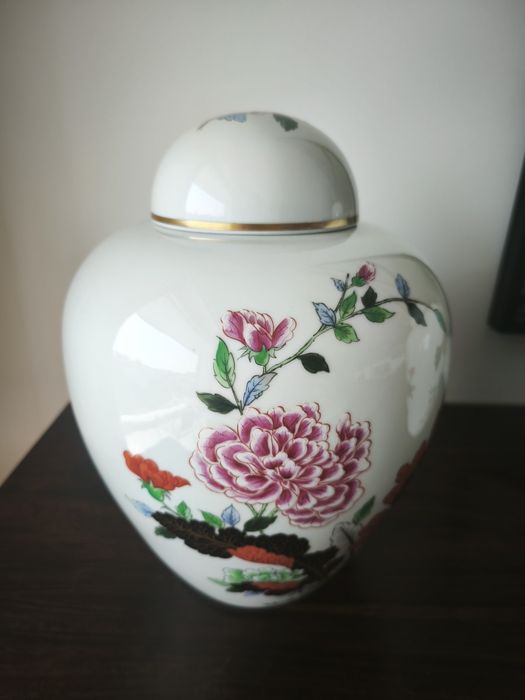 Pote com tampa "Chengtu"