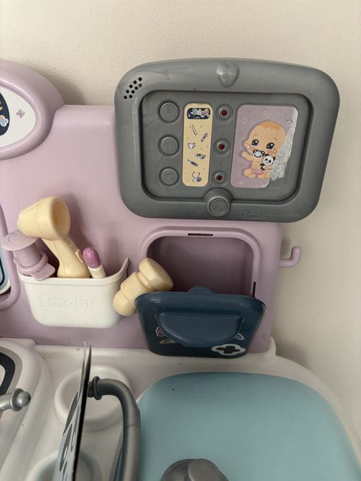 Zestaw opiekunki pielegniarki baby care zabawa w lekarza