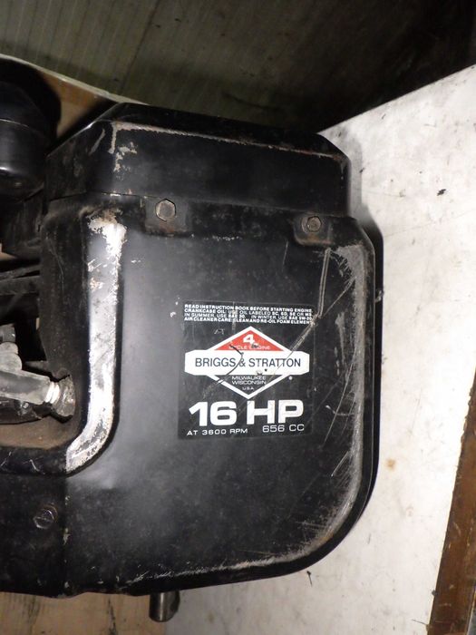 Silnik Briggs & Stratton 16 HP 2 Cylindrowy 2 x Twin Oryginalny-Czesci