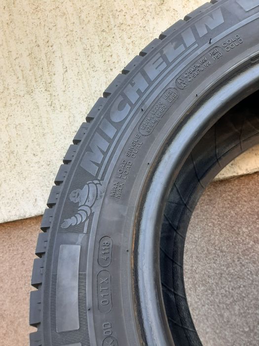 2x Opony letnie 215/65R16C Michelin Agilis
