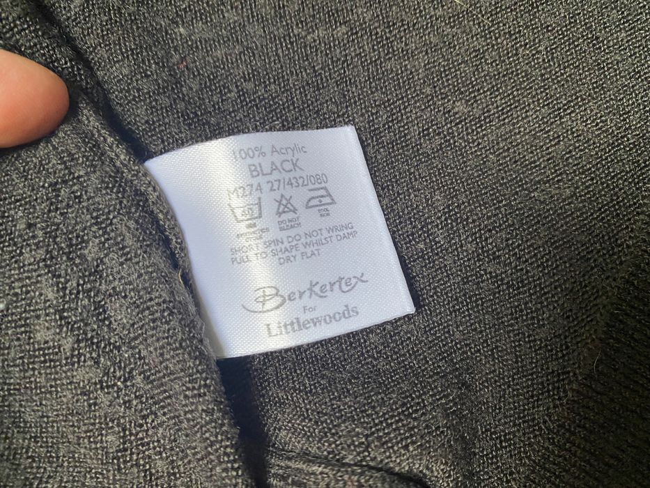 Sweter narzutka 100% akryl