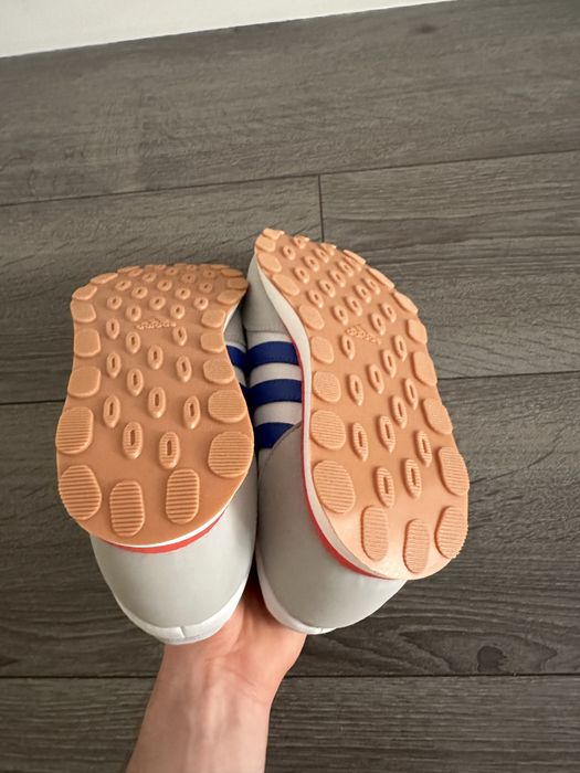 Продам нові чоловічі кросівки adidas оригінал