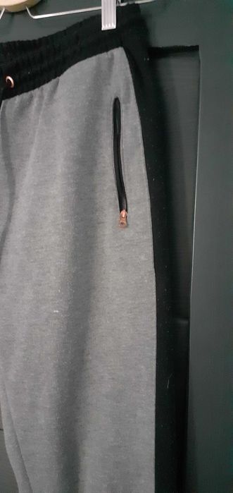 Spodnie dresowe,rozmiar M