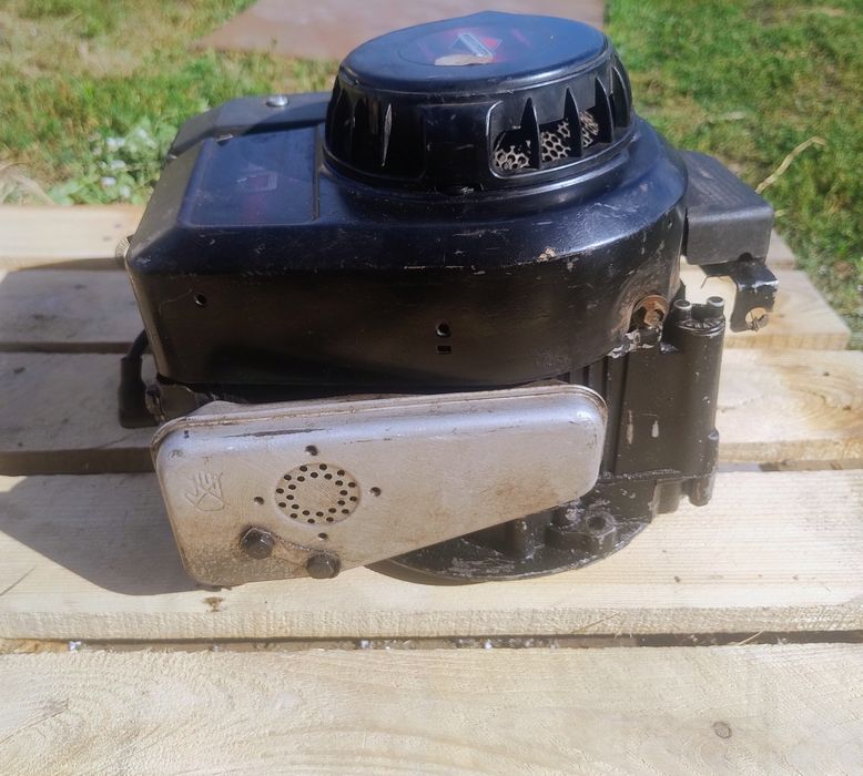 Бензиновий двигун Briggs & Stratton Spirit 40
