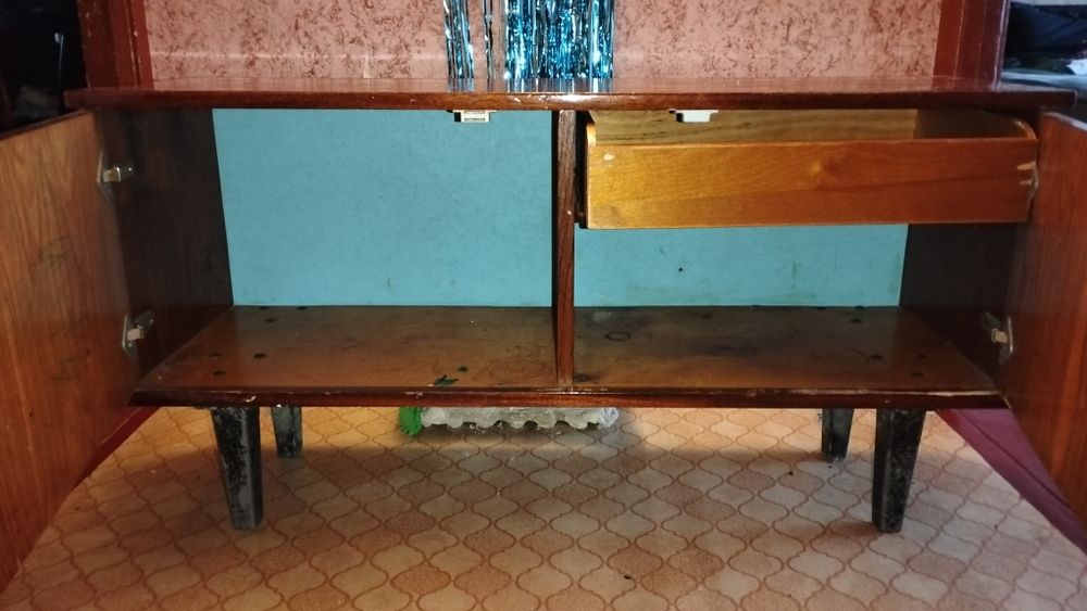 Отдам тумбочку бесплатно