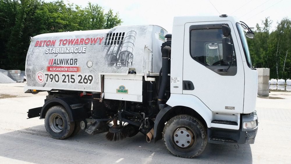 Renault midlum180DCi  Zamiatarka uliczna renault 180DCi midlum