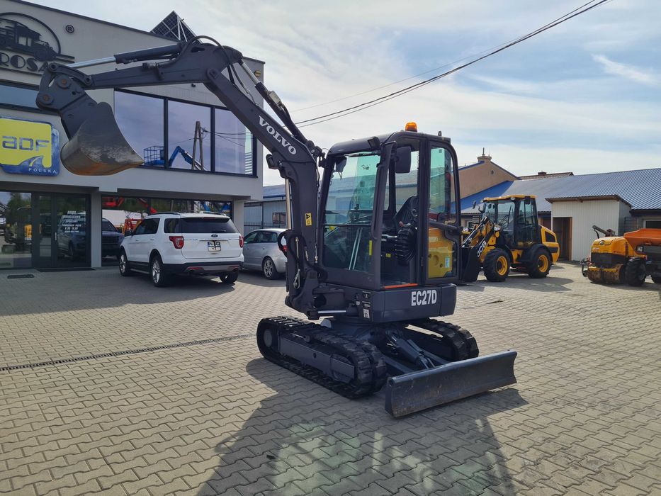 Minikoparka VOLVO EC27D, rok 2018