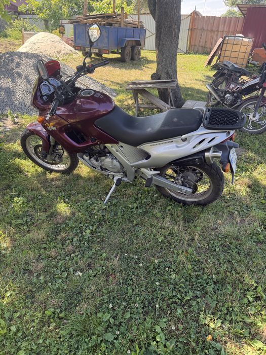 Продам мото апрілія пегас 650