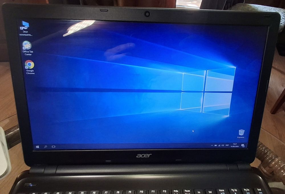 Ноутбук Acer Aspire E1-522, 6gb ram, AMD radion 8200,  AMD E1 2500,  для навчання