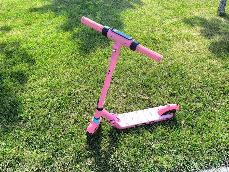 Продам детский электросамокат GIANT Kids E10 Pro