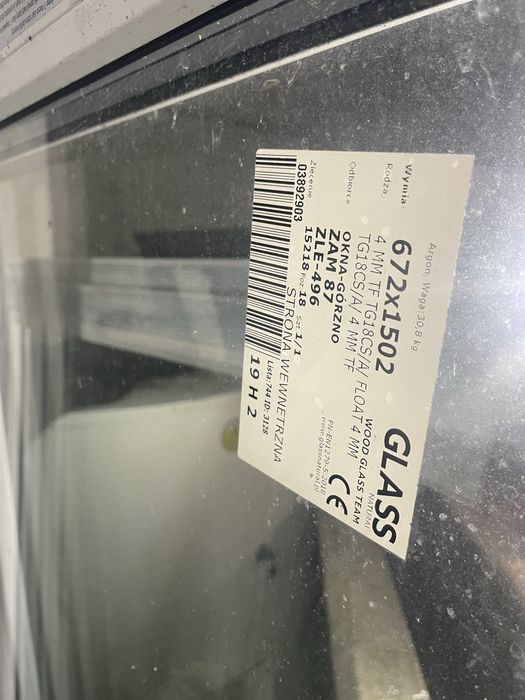 Okna nowe prawe  glass