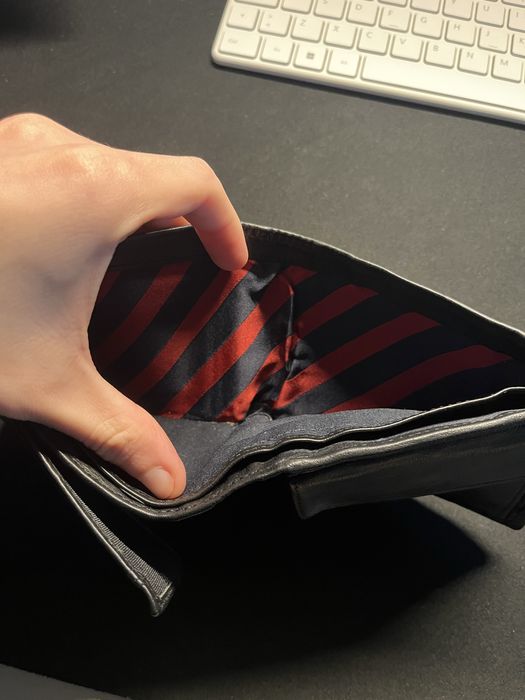 Carteira Homem Tommy Hilfiger usada