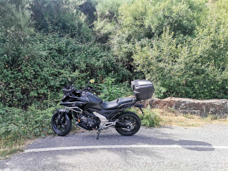 Honda NC750X 2024, 2300kms, NOVA